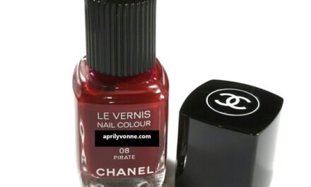 Chanel Pirate Nail Polish 08 Review